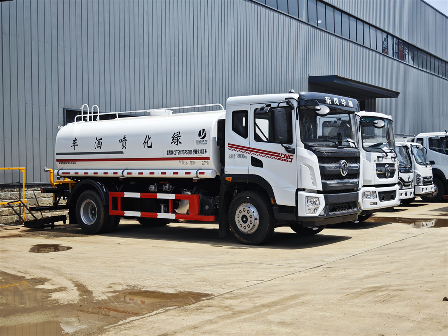 東風(fēng)華神DV5灑水車(chē)-東風(fēng)15方灑水車(chē) 東風(fēng)華神DV5灑水車(chē)-東風(fēng)15方灑水車(chē)